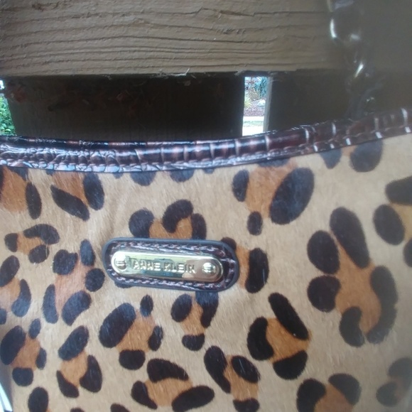 NWT Anne Klein just  leporad spotted shoulder bag - Picture 3 of 8
